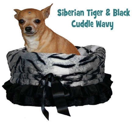 Dog, Puppy & Pet or Cat Reversible Snuggle Bugs Pet Bed, Bag, and Car Seat All-in-One, "Siberian Tiger"