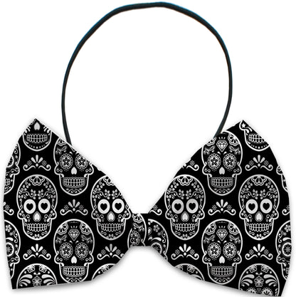 Pajaritas de Halloween para mascotas, perros y gatos, "Skulls Group" *¡Disponible en 12 opciones de patrones diferentes!*