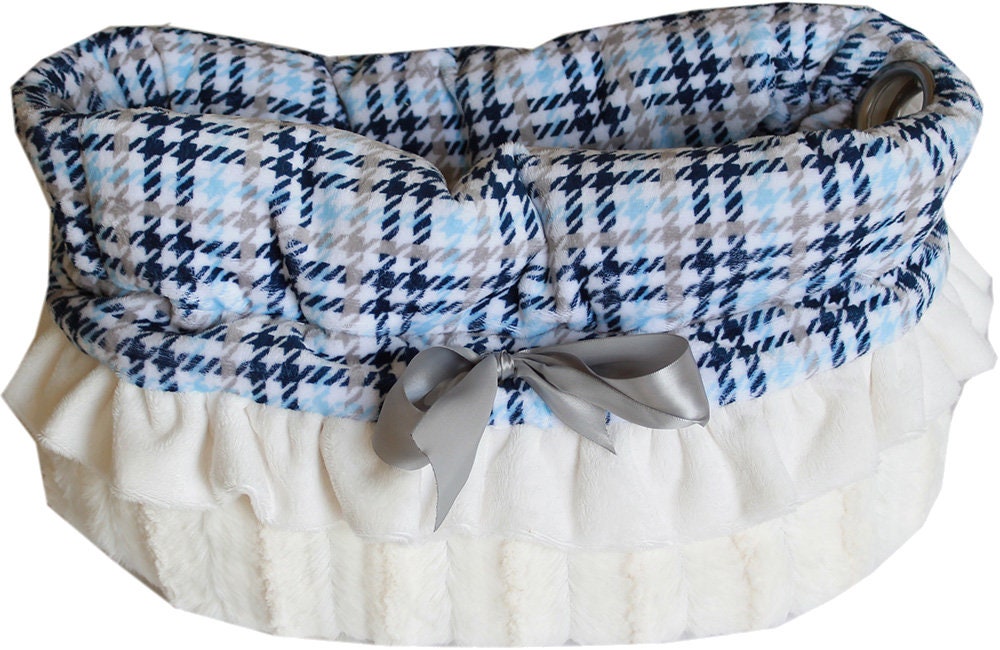 Dog, Puppy & Pet or Cat Reversible Snuggle Bugs Pet Bed, Bag, and Car Seat All-in-One, "Plaids"